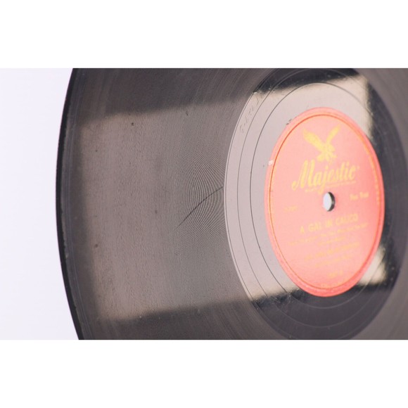 Louis Prima - A Gal In Calico / He / She Like It! - 1946 10" 78 rpm Record 1087 - Picture 10 of 16